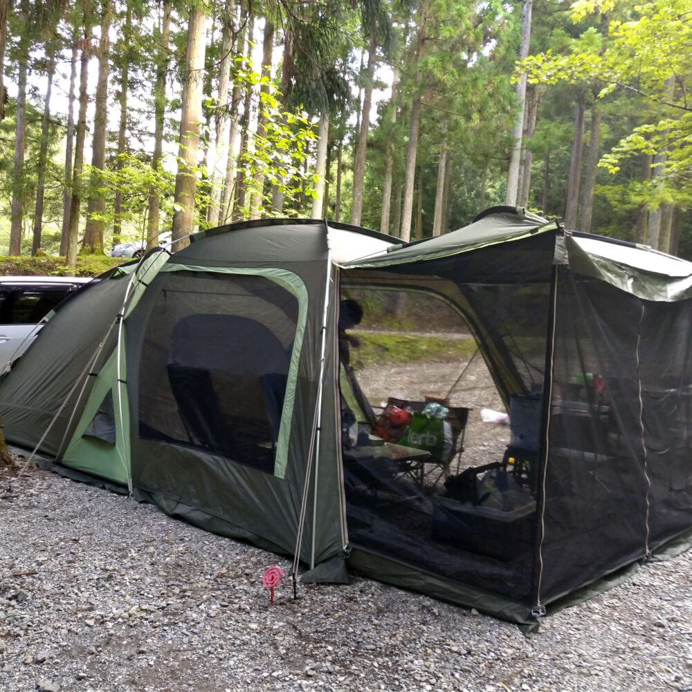 昨年の夏に３ルームとして使ったテントの写真です。
